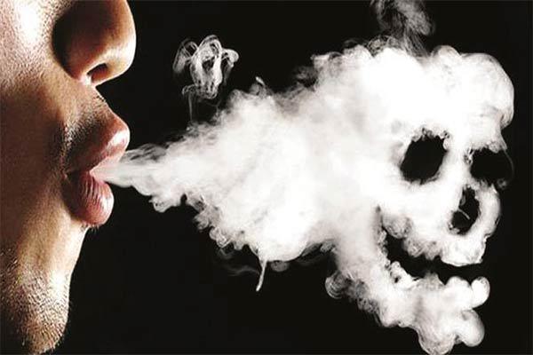 Hút thuốc tạo khói ma