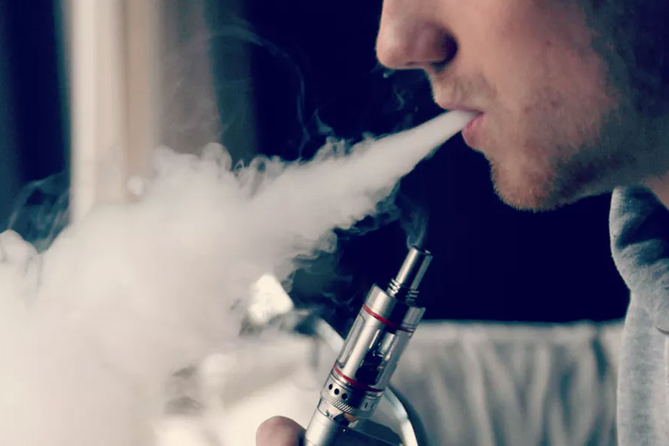 Hút Vape có thực sự nguy hiểm như lời nhiều người đồn đại